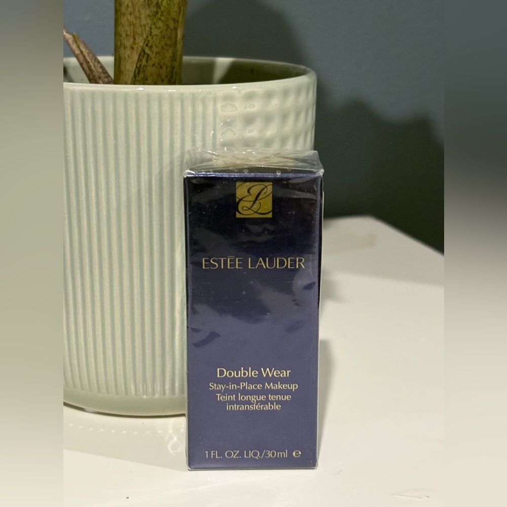 Estee lauder Double Wear foundation 4W3 HENNA 24HR (orinal fórmula)